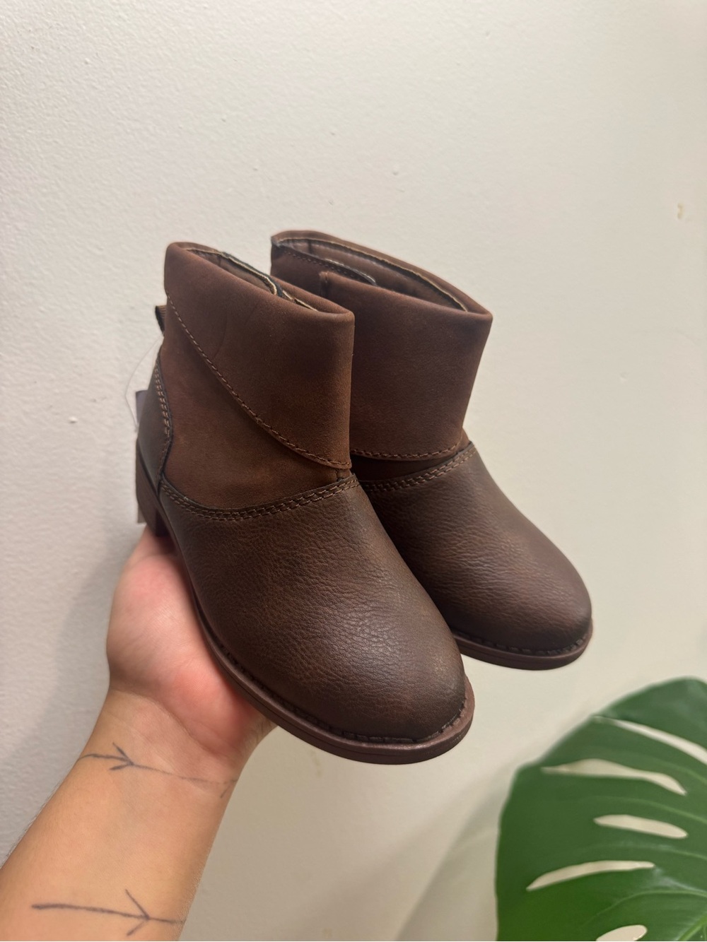 OshKosh B'gosh Kids Brown Ankle Boots